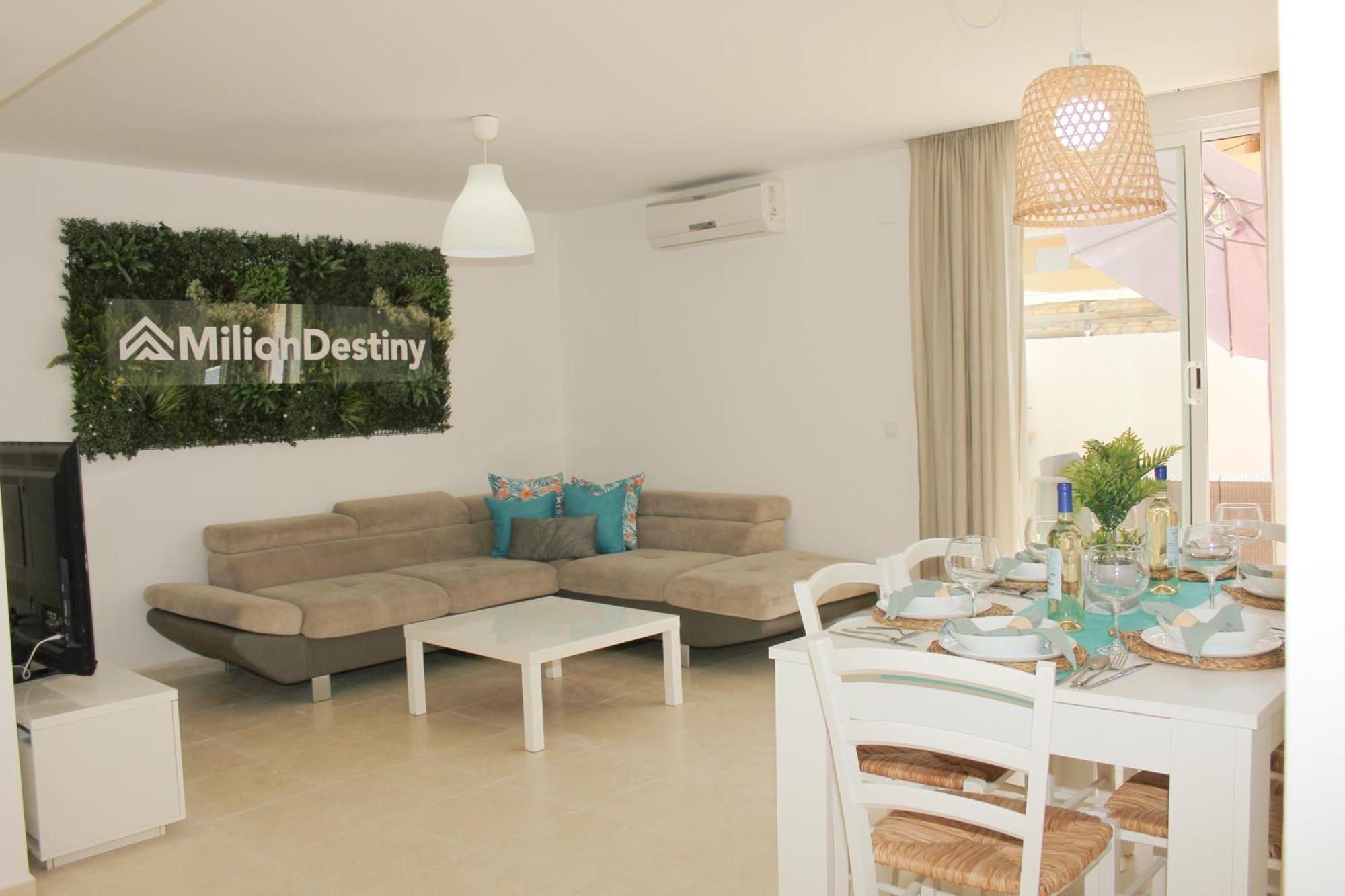 Milion Destiny Villa Playa أوروبيسا ذيل مار المظهر الخارجي الصورة
